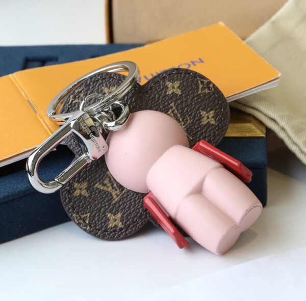 Chaveiro e Charm de Bolsa Louis Vuitton rosa - Image 3