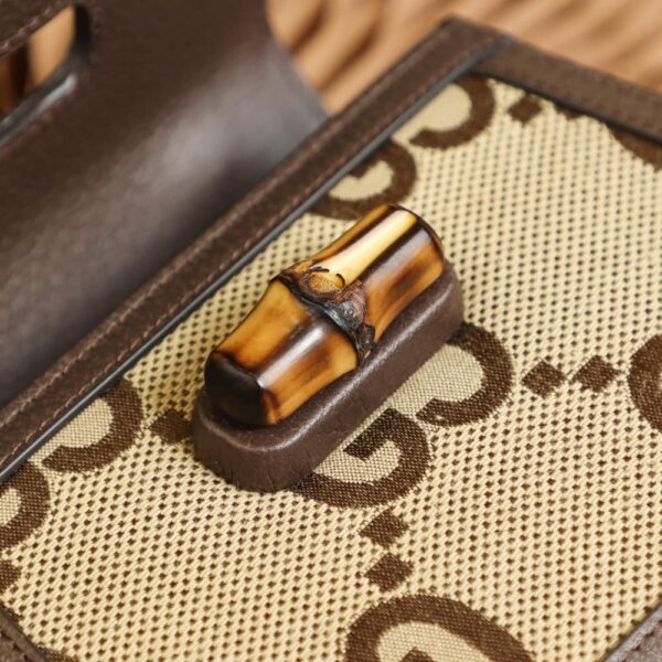 Bolsa Gucci Bamboo 1947 - Image 2