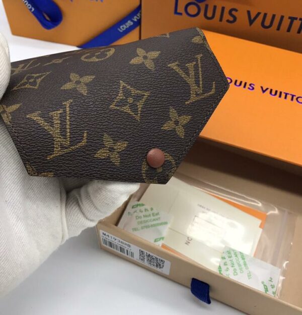 Carteira Louis Vuitton Victorine,