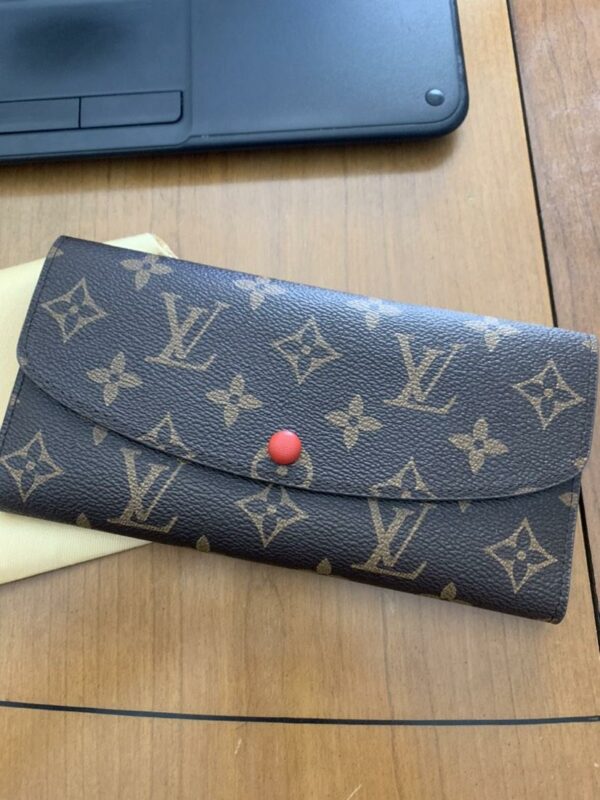 Carteira Louis Vuitton Emilie Monogram-