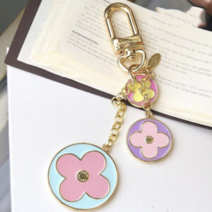 Chaveiro e charm de bolsa