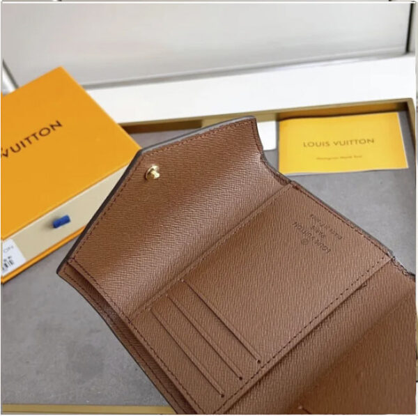 Carteira Louis Vuitton Victorine - ouro - Marron Inside - Image 6