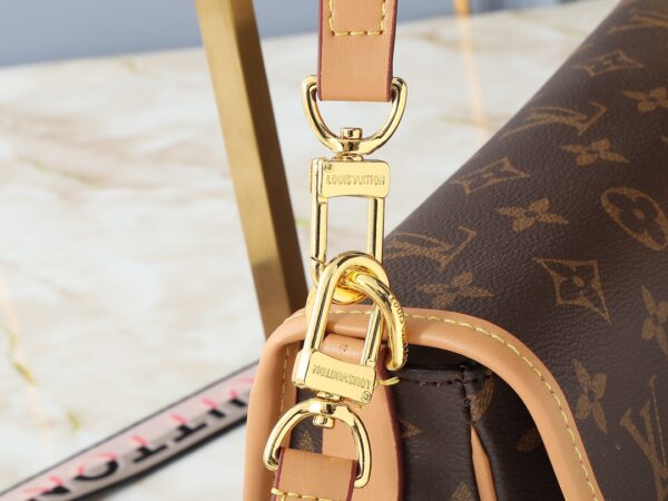 Bolsa Louis Vuitton Diane - Image 7